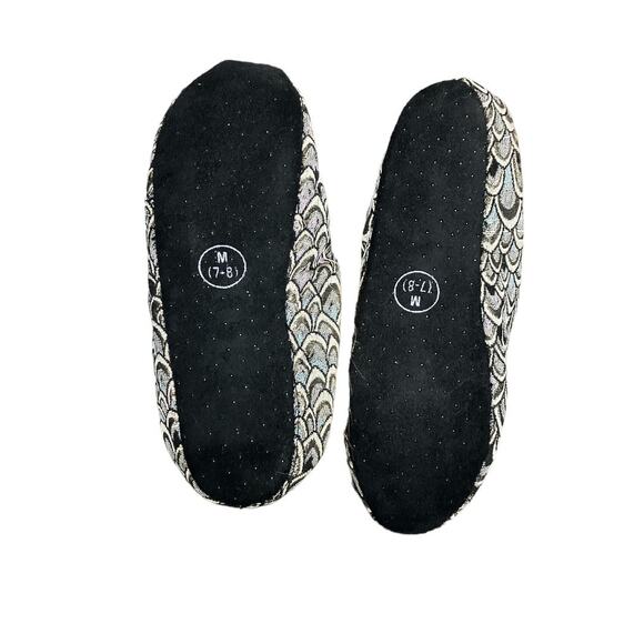 INC Mule Slippers Faux Fur Silver Jacquard Print Medium Size 7/8 - Picture 3 of 5